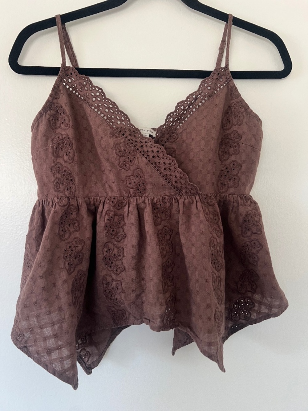 American Eagle Eyelet Embroidered Babydoll Cami Top Brown Handkerchief Hem (S) - Picture 2 of 5